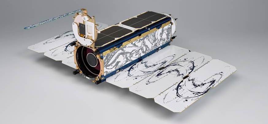 PlanetLabs_orbiting_camera